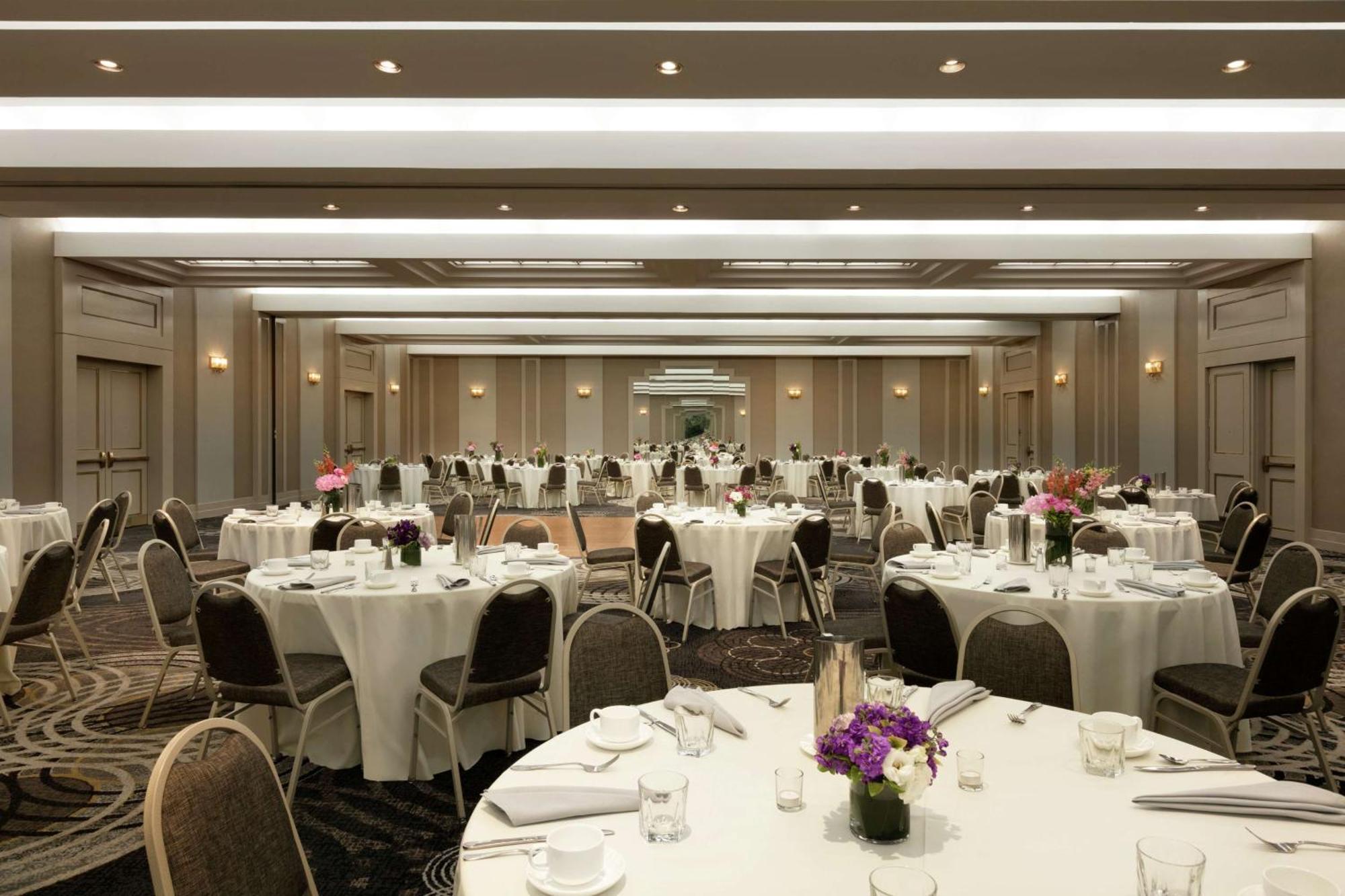 Laguardia Plaza Hotel Нью-Йорк Екстер'єр фото