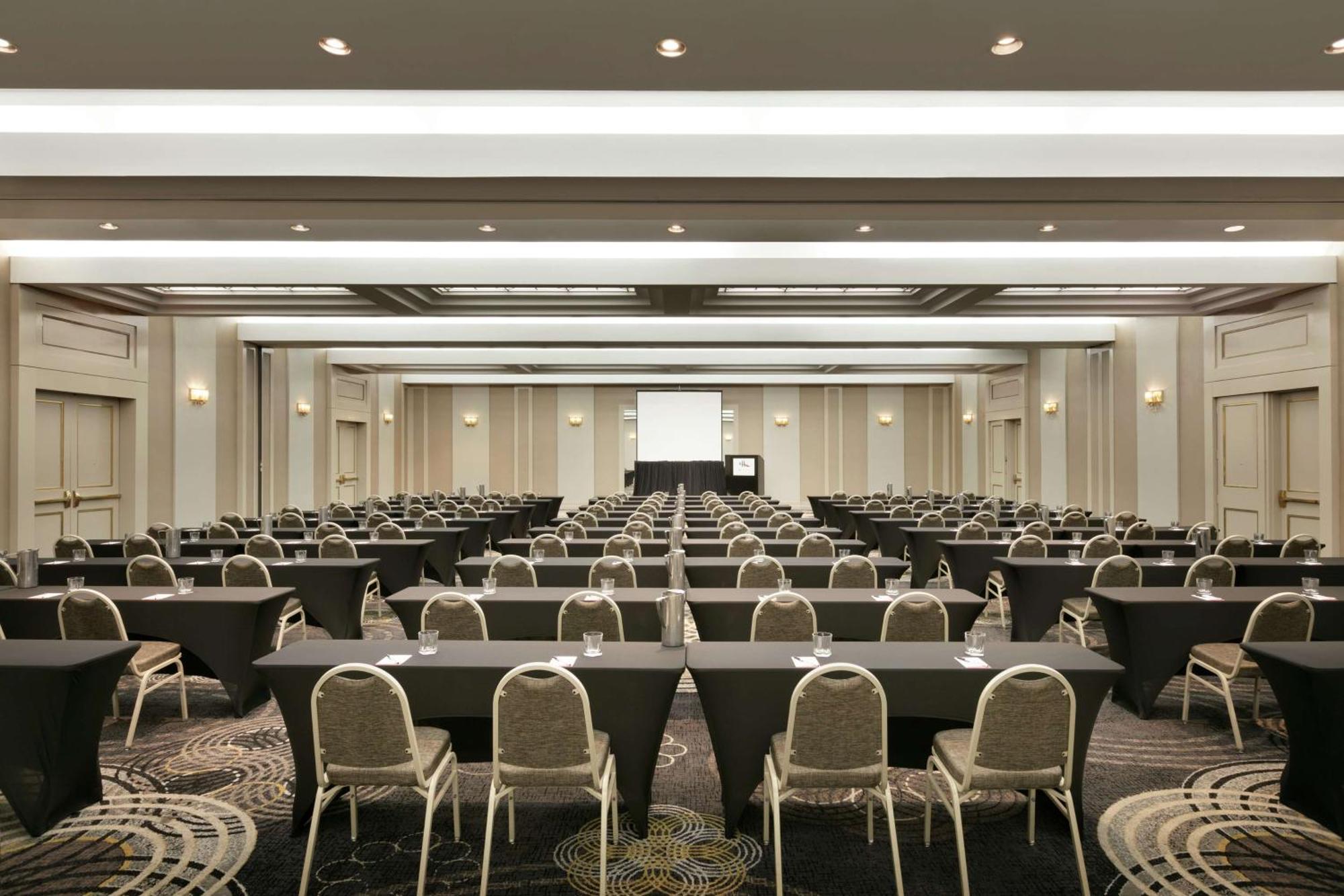 Laguardia Plaza Hotel Нью-Йорк Екстер'єр фото